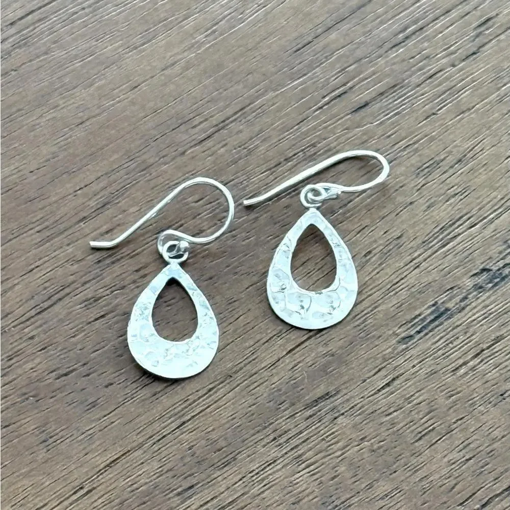 .925 Sterling Silver Hammered Teardrop Dangle Earrings! NEW!
